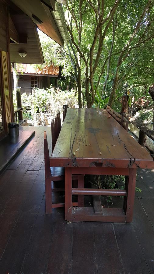 Ruean Mai Chai Khlong Amphawa Luaran gambar