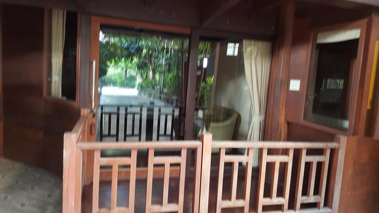 Ruean Mai Chai Khlong Amphawa Luaran gambar