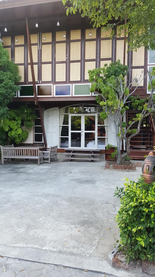 Ruean Mai Chai Khlong Amphawa Luaran gambar