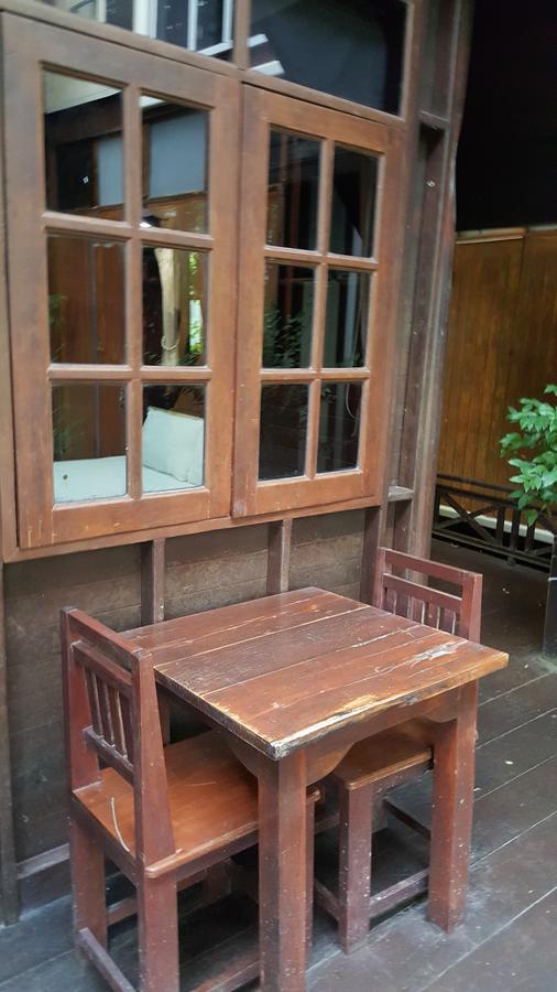 Ruean Mai Chai Khlong Amphawa Luaran gambar