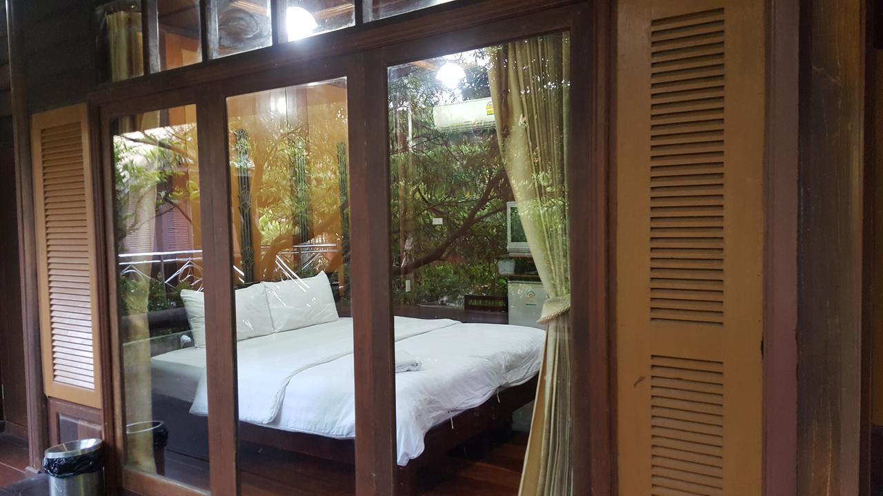 Ruean Mai Chai Khlong Amphawa Luaran gambar